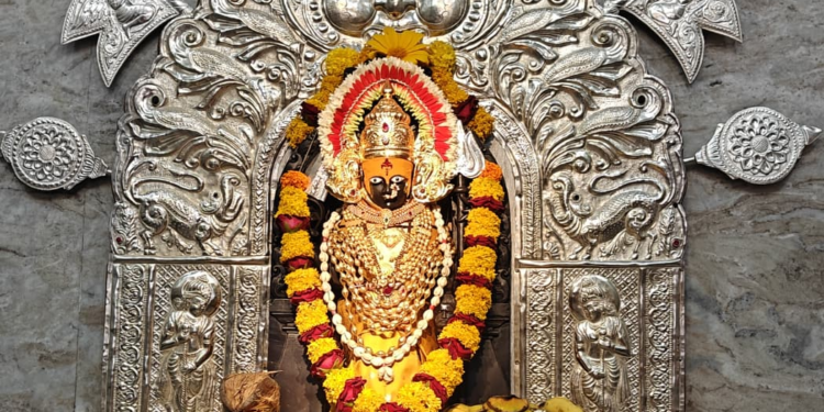 जतच्या यल्लमा व आंबाबाई देवीच्या दर्शनासाठी भाविकांची मोठी गर्दी