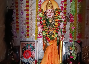 शिरोळ येथील दुर्गामाता मंदिरात नवरात्रोत्सवाला भक्तिमय वातावरणात सुरुवात