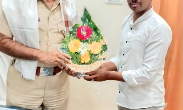 जामखेडचे पोलीस निरीक्षक दशरथ चौधरी यांचा वाढदिवस उत्साहात साजरा