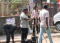 मोरेवस्तीतील साने चौकात वेदनाशामक तेलाची विक्री; दाव्यांची सत्यता तपासण्याची मागणी