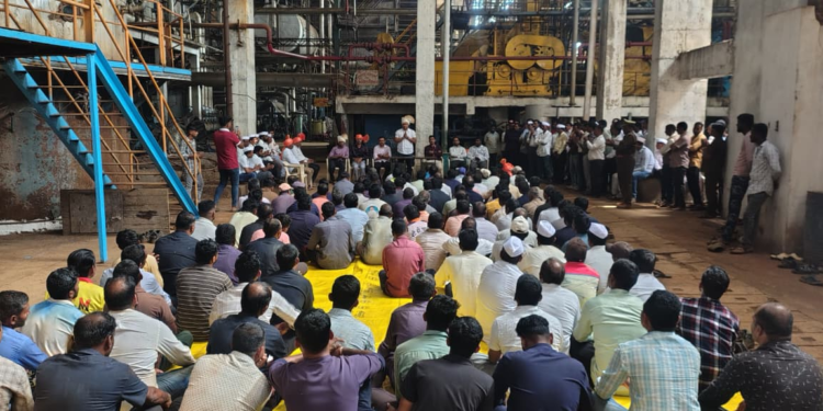 अथणी शुगर्सच्या भुदरगड युनिटमध्ये अकराव्या गळीत हंगामाचे मोळी पूजन उत्साहात