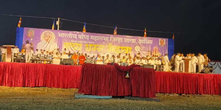शेतकऱ्यांना मदत कधी मिळणार? प्रकाश आंबेडकरांचा सरकारला सवाल