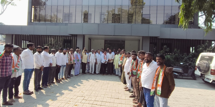 माहूरमध्ये काँग्रेसचा पक्षविस्तार; शेकडो कार्यकर्त्यांचा जाहीर प्रवेश