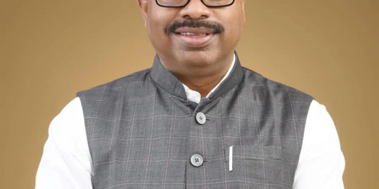 अकोल्यात ३ ऑक्टोबरला महसूल मंत्री चंद्रशेखर बावनकुळे; दुष्काळग्रस्त शेतकऱ्यांच्या बांधावर जाऊन साधणार संवाद