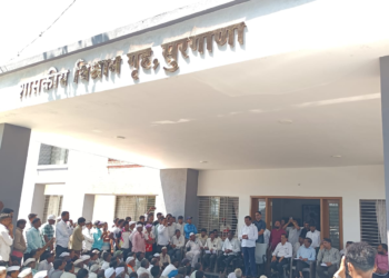 पश्चिम वाहिनी नद्यांवरील धरणांना शेतकऱ्यांचा एकमुखी विरोध