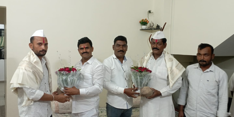 दिलीप पाटील व अवधूत पाटील यांचा जाहीर सत्कार